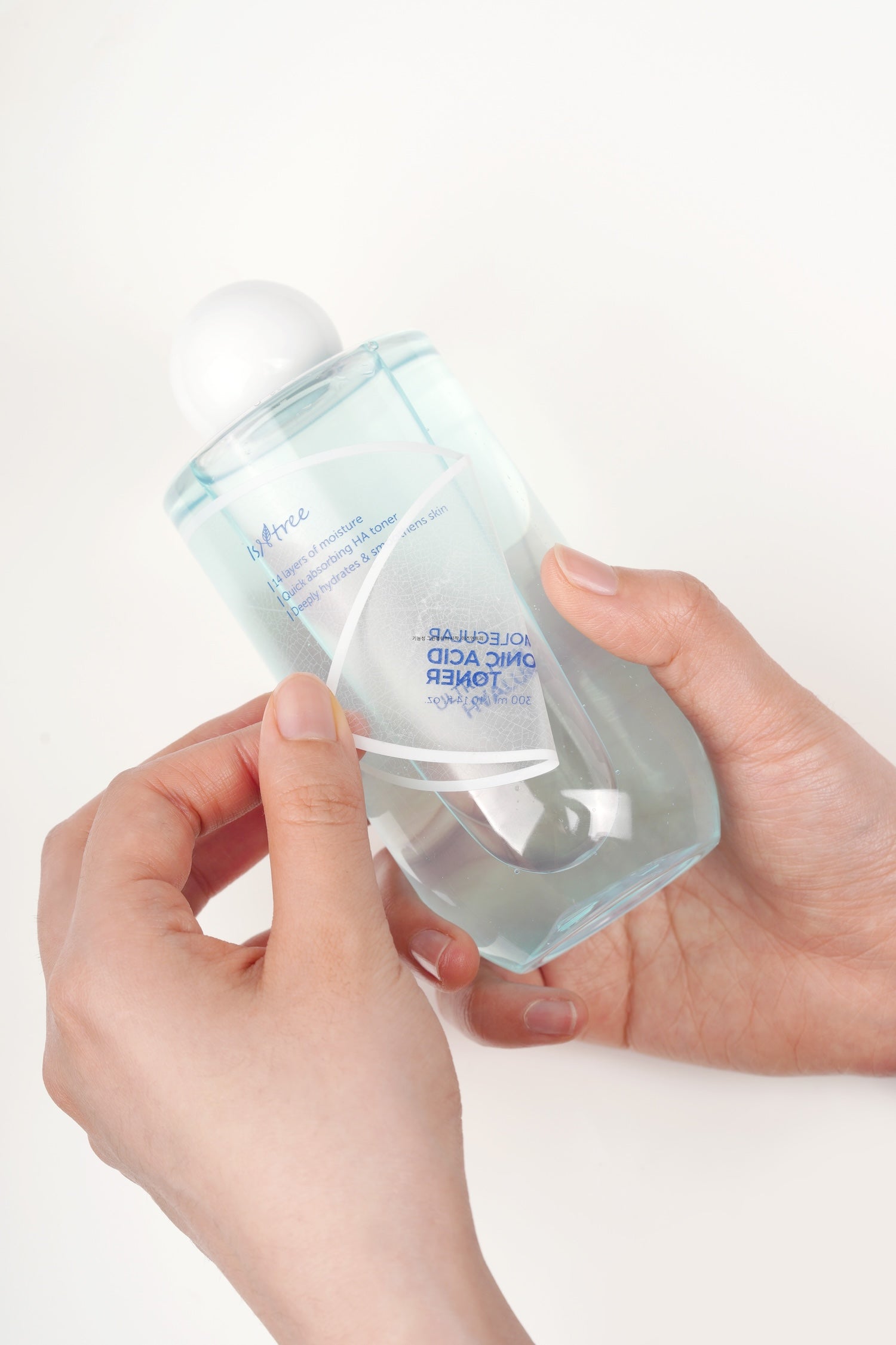 [Isntree] Ultra-Low Molecular Hyaluronic Acid Toner 300ml