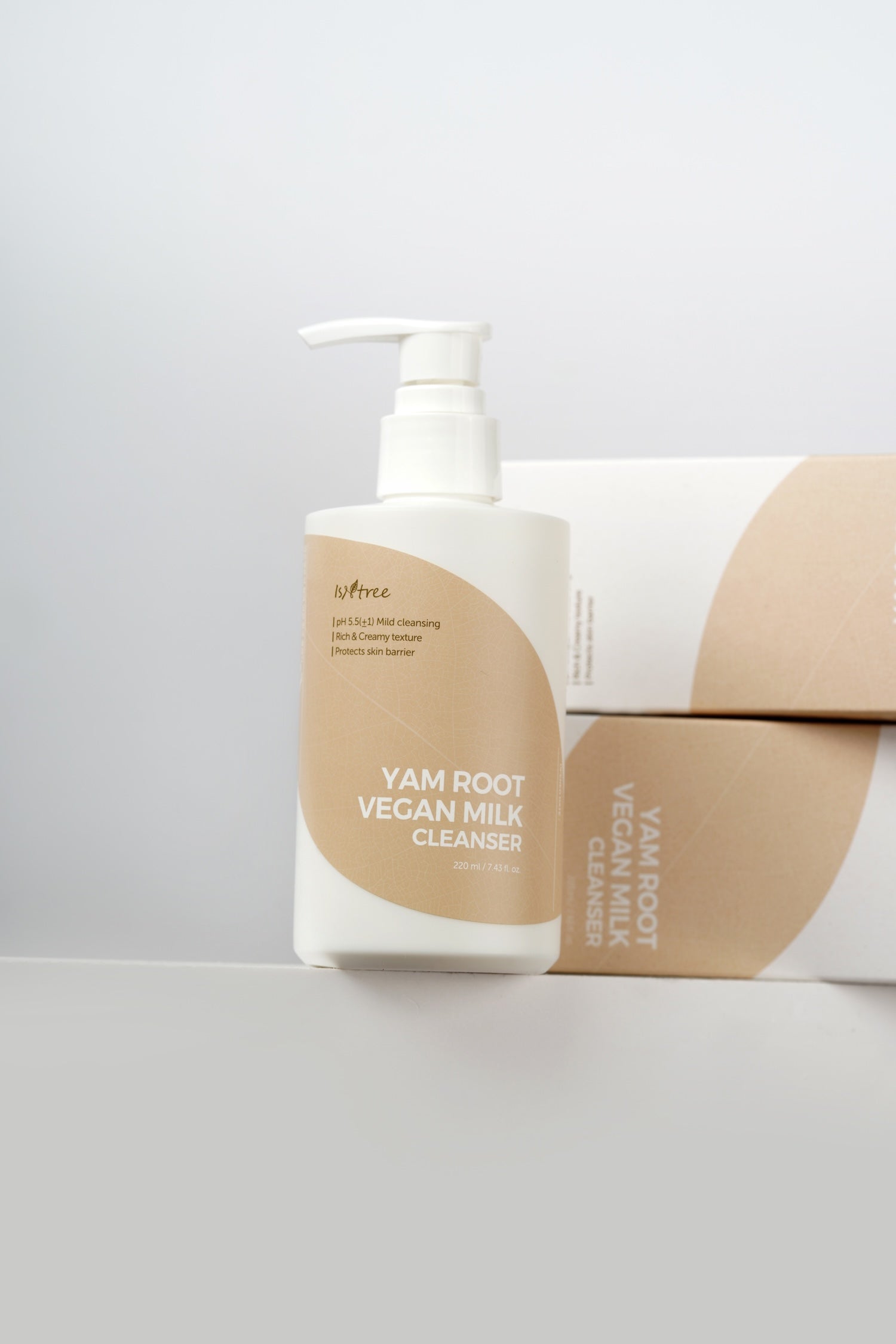 [Isntree] Yam Root Vegan Milk Cleanser 220ml